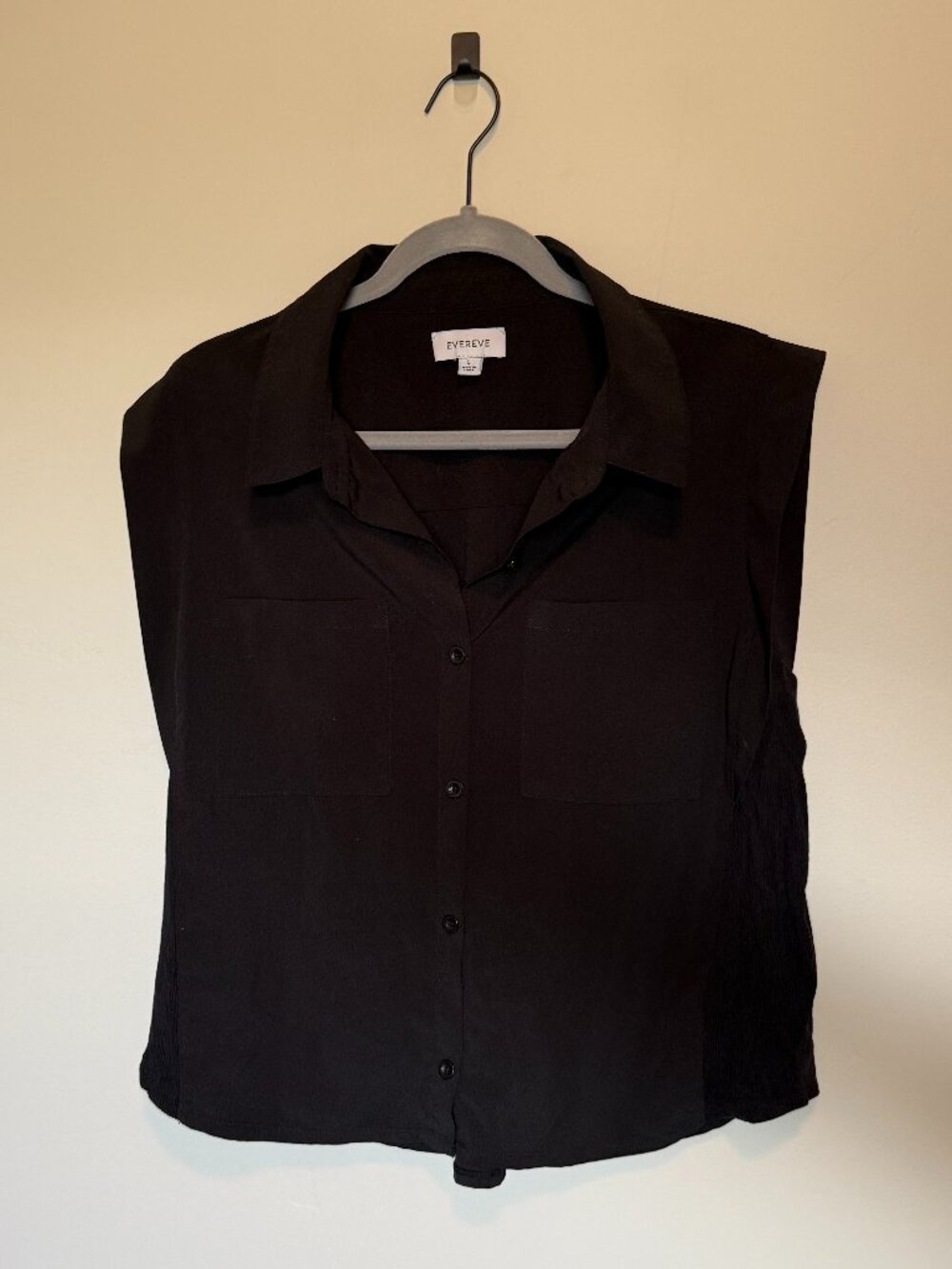 Evereve Black Sleeveless Button Down Blouse Size L Collared Minimalist Top